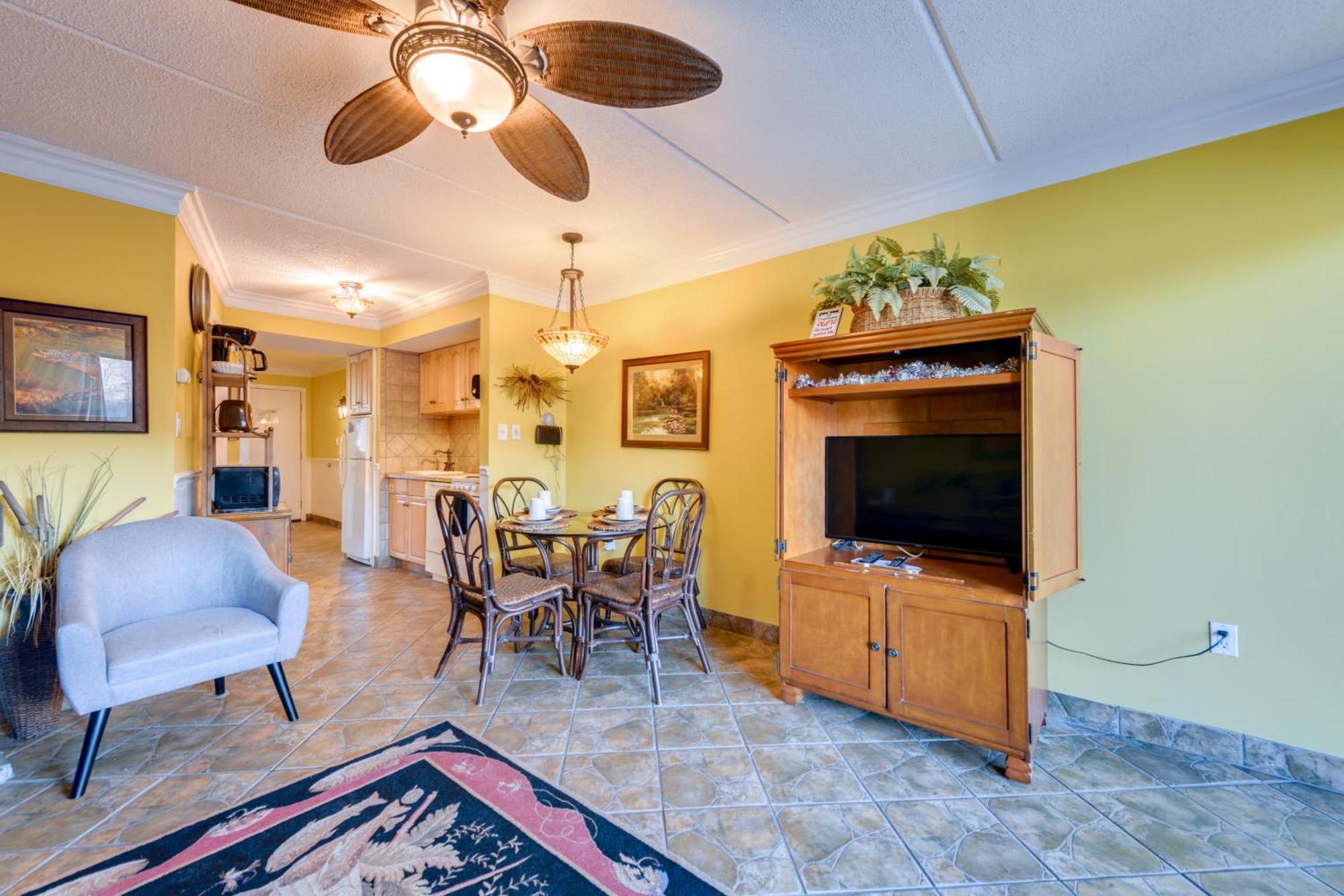 Downtown Gatlinburg Condo With Community Pool! 외부 사진